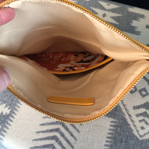 Rachel Pally, reversible clutch. - Picture 7 of 7